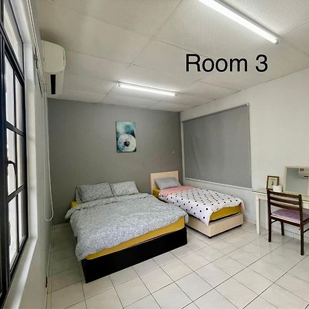 Low Season Promotion! 4B12B Max 19 Pax Party House Ипох Экстерьер фото